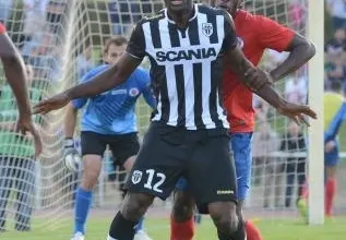 Fait Divers Le Joueur D Angers Sco A T Il Secoue Son Bebe Sport Fait Divers Angers Maville Com