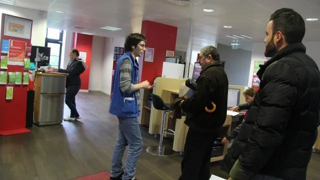 Flers Immersion Au Coeur De L Agence Pole Emploi Alencon Maville Com