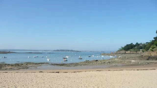 Ille Et Vilaine Saint Briac Hisse Le Pavillon Bleu Sur Deux Plages Saint Malo Maville Com