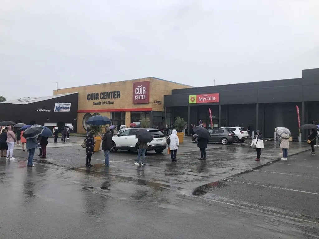 Masques En Tissu Des Heures D Attente Pour La Reouverture De Tissus Myrtille A Vannes Lorient Maville Com