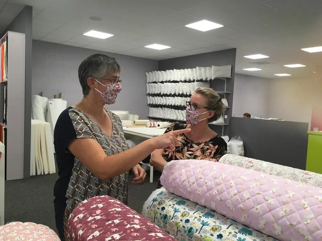 Lisieux De Danick Aux Tissus D Isa Il N Y Avait Qu Un Pas Caen Maville Com