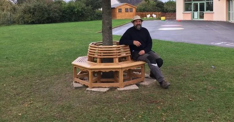 Pres De Saint Malo Un Banc Comme Åuvre D Art A L Ecole Publique Redon Maville Com