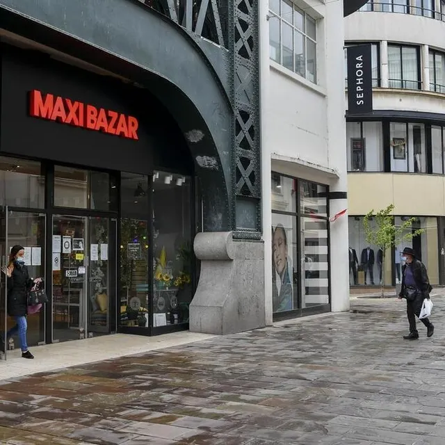 Le Mans Rue Des Minimes Maxi Bazar Ferme Cet Ete Le Mans Maville Com