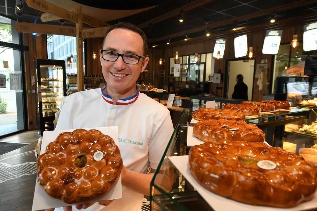 Maine Et Loire Les Boulangers Se Preparent Pour Le Championnat Du Monde De Pate Aux Prunes Cholet Maville Com